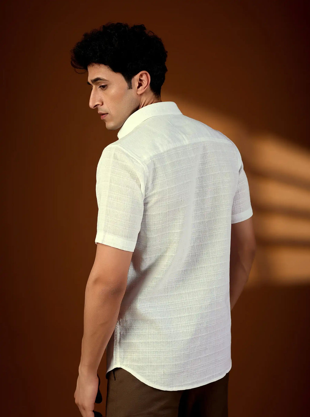 Men’s White Cotton-Linen Textured Short Sleeve Shirt – Premium Summer Essential